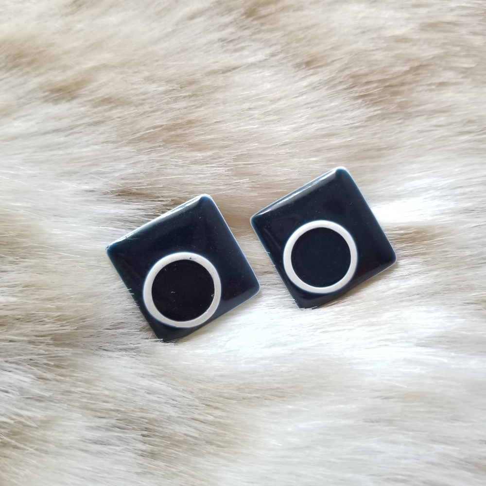 Vintage Mod Enamel Earrings